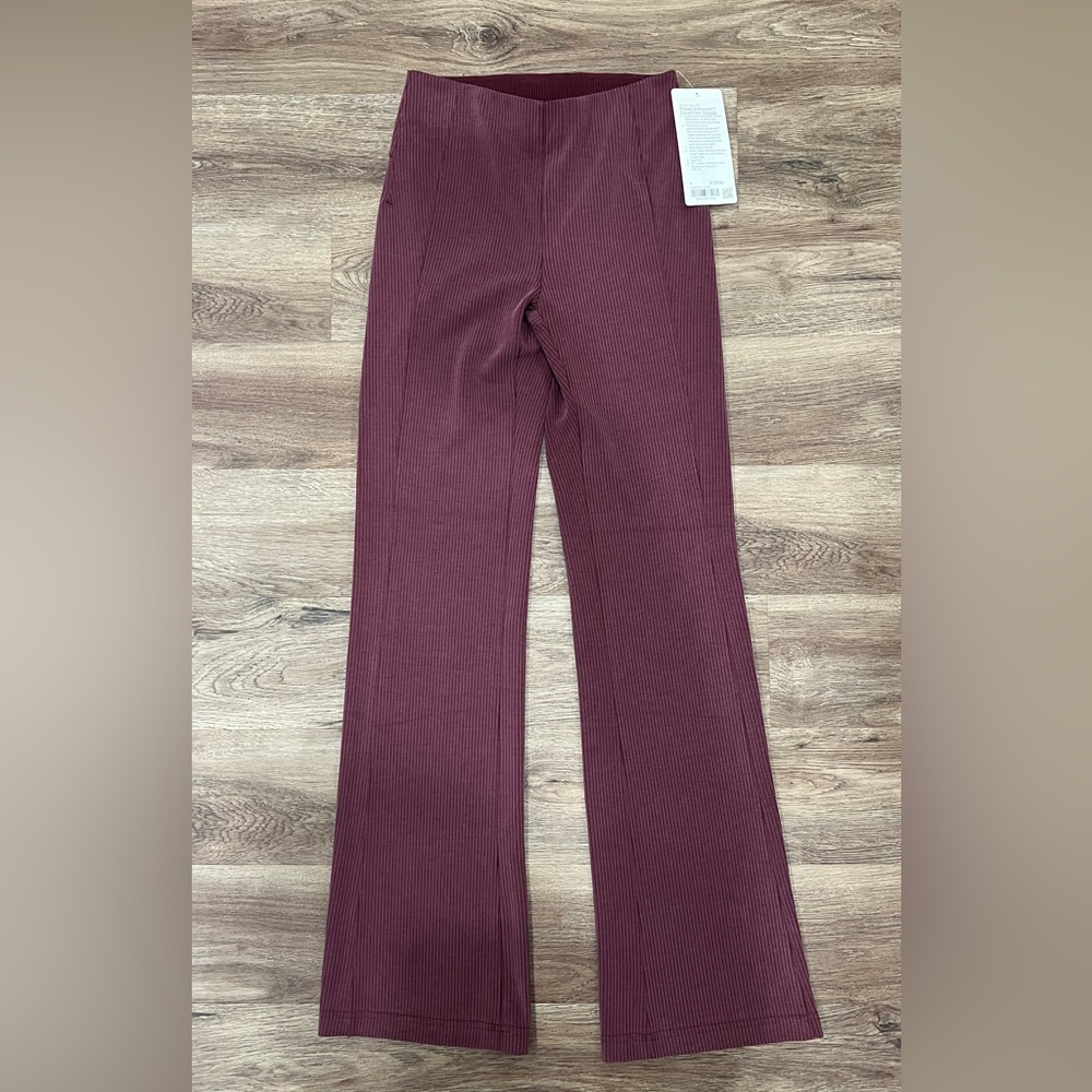 Lululemon Softstreme Flare Pant Ribbed Garnet Sz 4 small